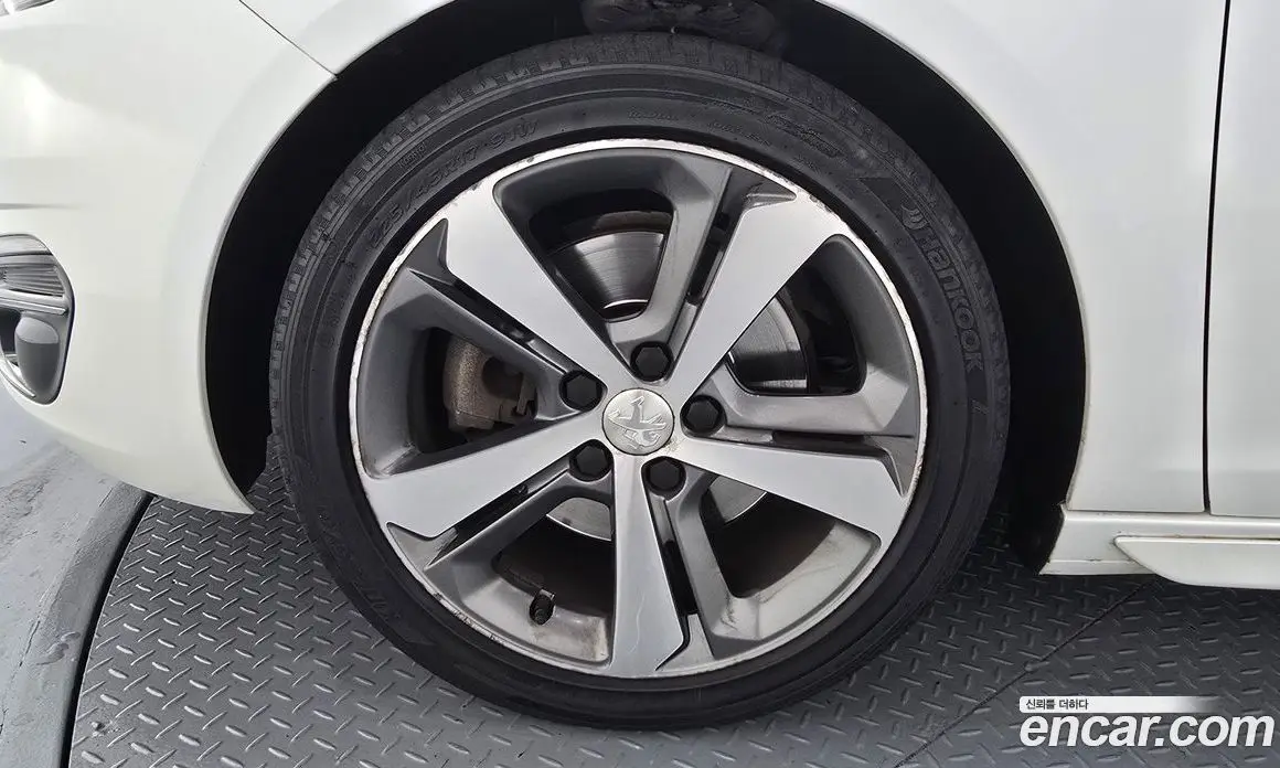 Peugeot 308 2016 2.0 автомат (гидро), фото 5