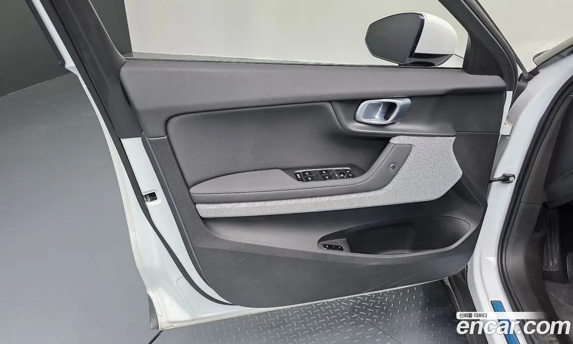 Polestar Polestar 2 2022 0.2 автомат (гидро), фото 14 Polestar Polestar 2 2022 0.2 автомат (гидро), фото 14