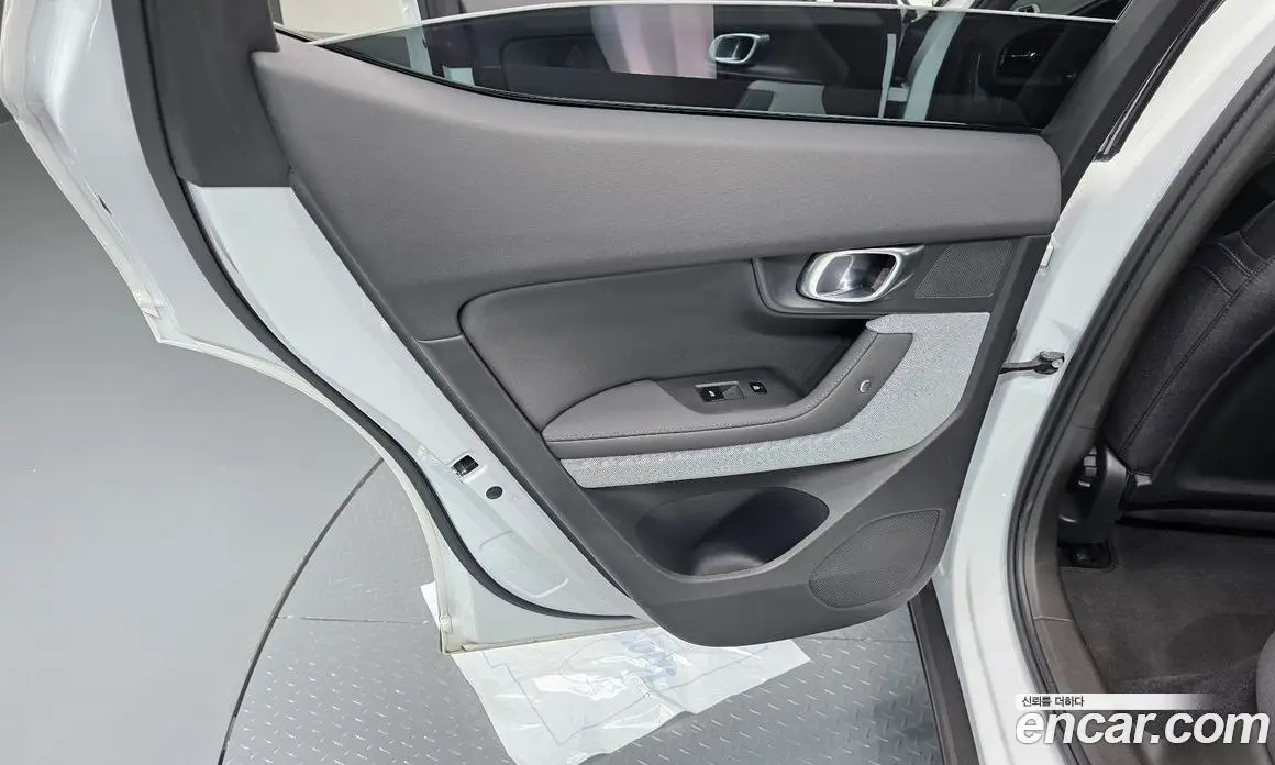 Polestar Polestar 2 2022 0.2 автомат (гидро), фото 15 Polestar Polestar 2 2022 0.2 автомат (гидро), фото 15