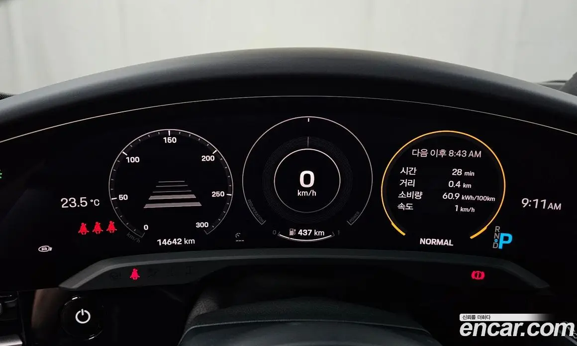 Porsche Taycan 2021 0.1 автомат (гидро), фото 11