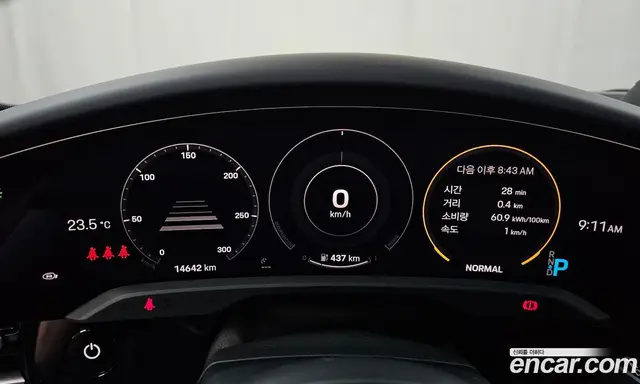 Porsche Taycan 2021 0.1 автомат (гидро), миниатюра 11