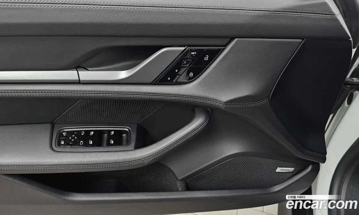 Porsche Taycan 2021 0.1 автомат (гидро), фото 26