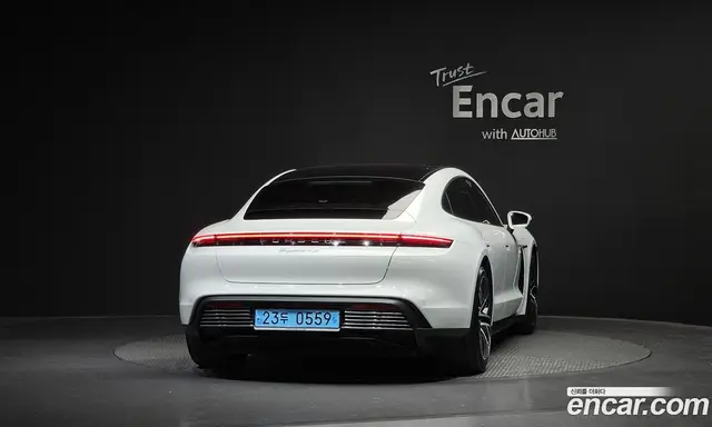 Porsche Taycan 2021 0.1 автомат (гидро), миниатюра 4