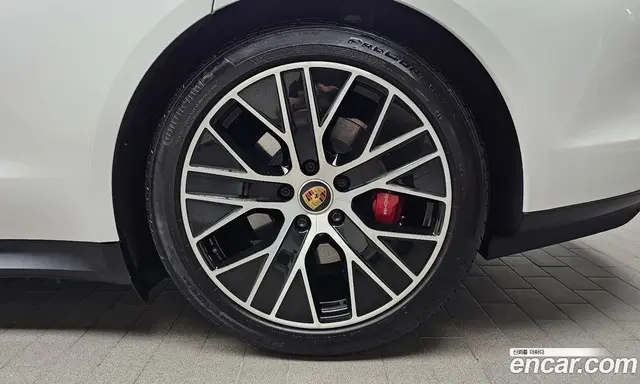 Porsche Taycan 2021 0.1 автомат (гидро), миниатюра 7