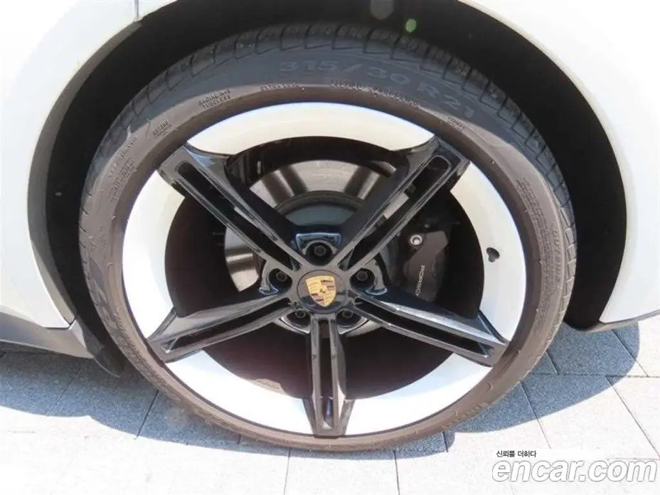 Porsche Taycan 2023 0.1 автомат (гидро), фото 16