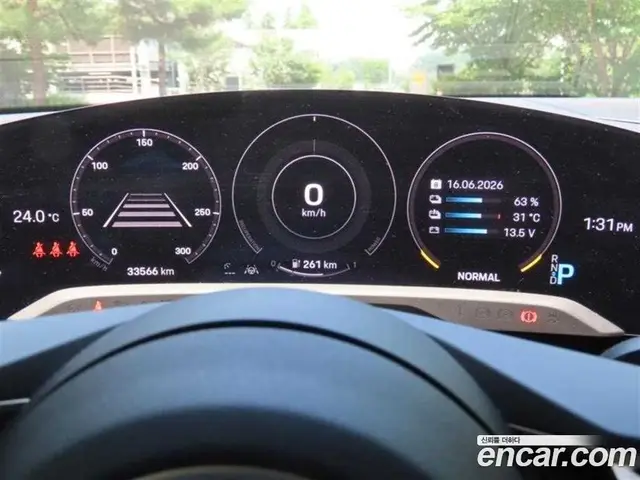Porsche Taycan 2023 0.1 автомат (гидро), миниатюра 6