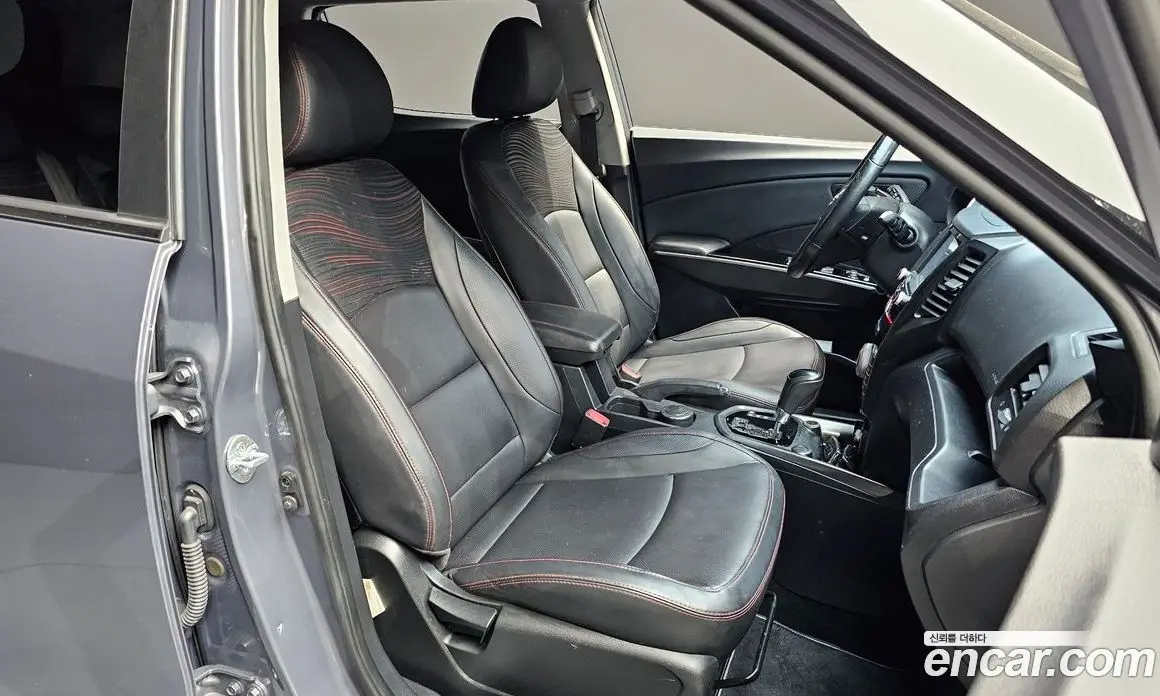 SsangYong TIBOLI 2018 1.6 автомат (гидро), фото 17