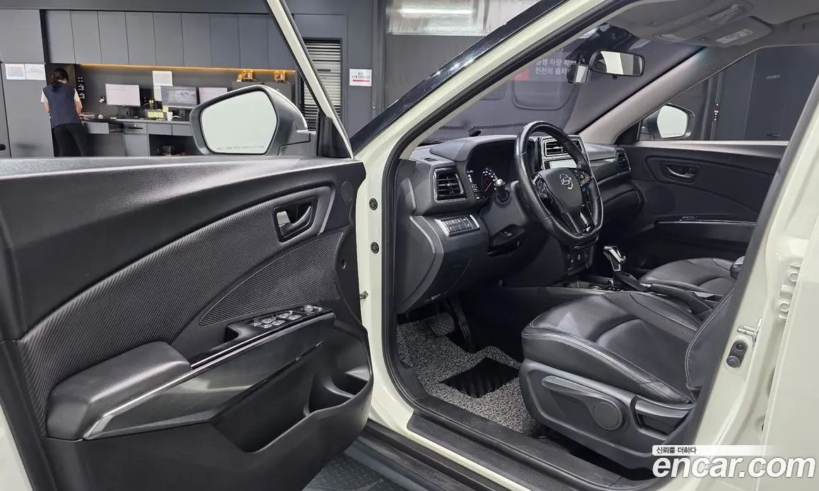 SsangYong TIBOLI 2021 1.5 автомат (гидро), фото 13