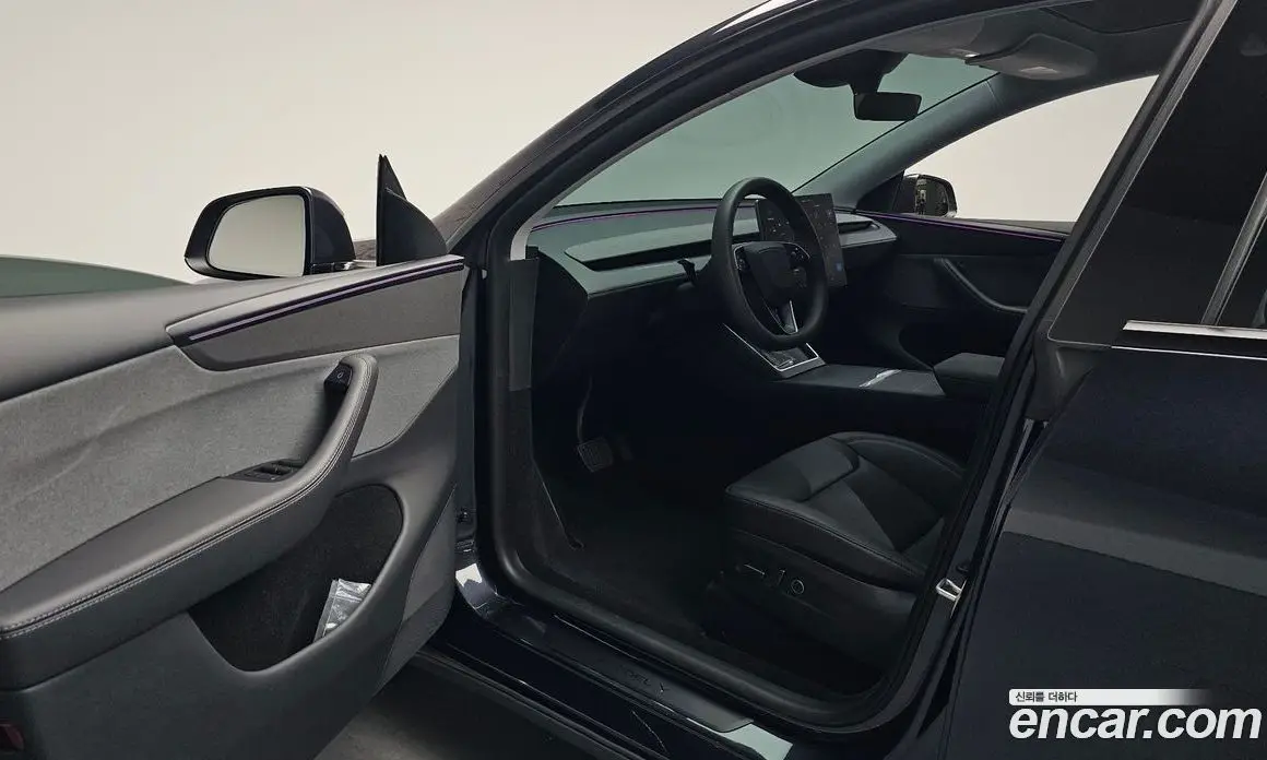 Tesla Model Y 2025 0.2 автомат (гидро), фото 12 Tesla Model Y 2025 0.2 автомат (гидро), фото 12
