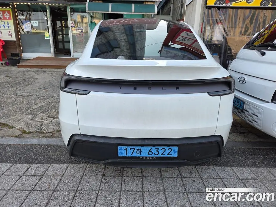 Tesla Model Y 2025 автомат (гидро), фото 2 Tesla Model Y 2025 автомат (гидро), фото 2