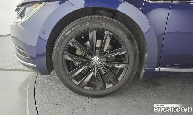 Volkswagen Arteon 2019 2.0 автомат (гидро), миниатюра 5