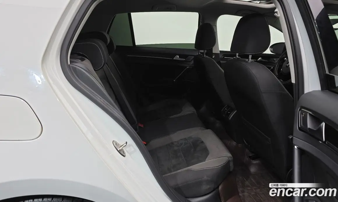 Volkswagen Golf 2014 2.0 автомат (гидро), фото 11