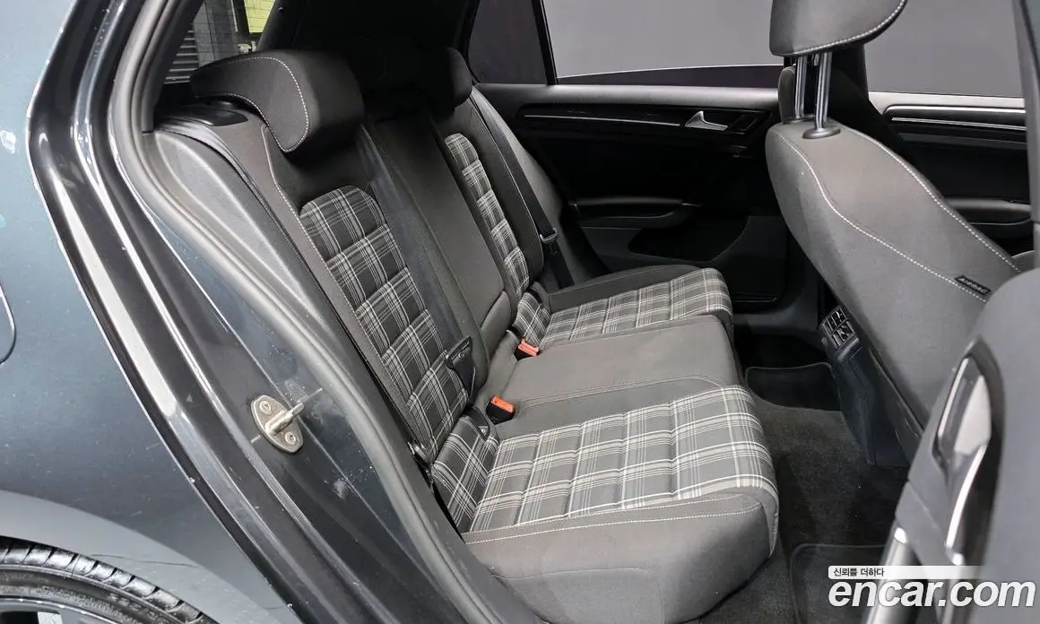 Volkswagen Golf 2016 2.0 автомат (гидро), фото 12