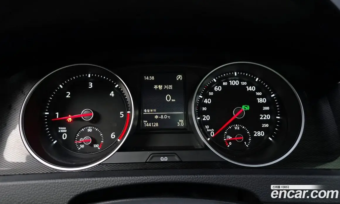 Volkswagen Golf 2016 2.0 автомат (гидро), фото 8