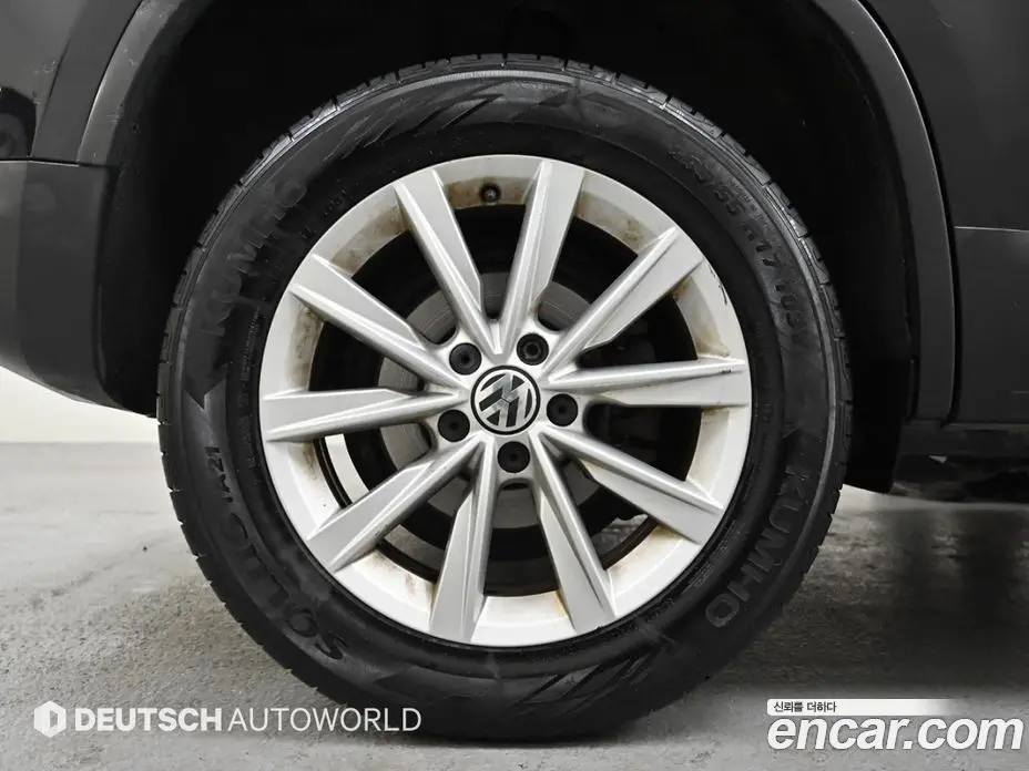 Volkswagen Tiguan 2016 2.0 автомат (гидро), фото 5