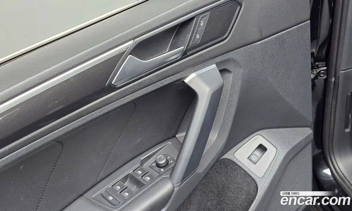 Volkswagen Tiguan 2019 2.0 автомат (гидро), фото 25