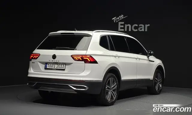 Volkswagen Tiguan 2023 2.0 автомат (гидро), миниатюра 2