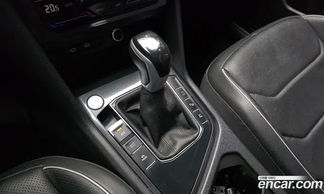 Volkswagen Tiguan 2023 2.0 автомат (гидро), миниатюра 12