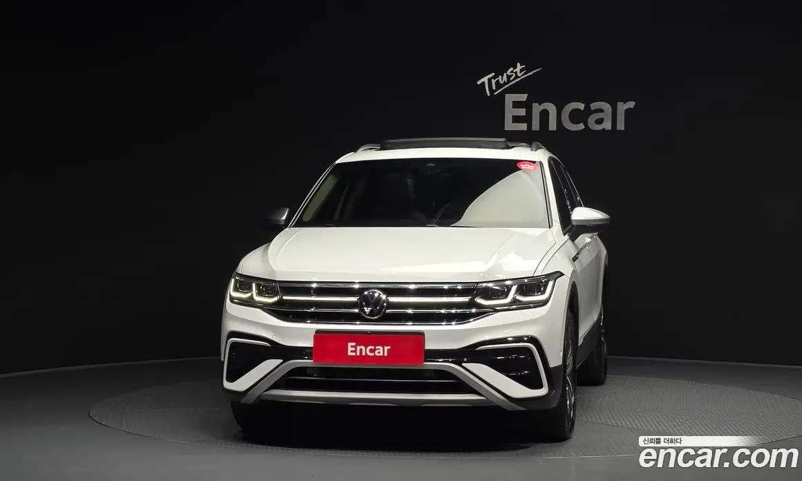 Volkswagen Tiguan 2023 2.0 автомат (гидро), фото 3