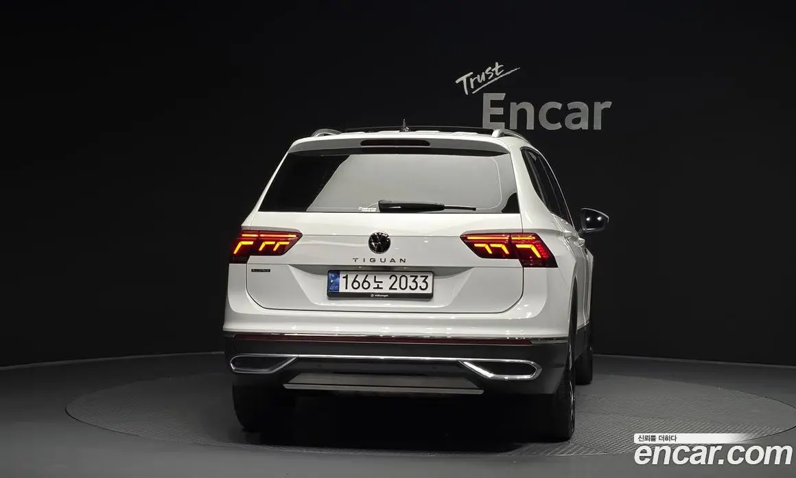 Volkswagen Tiguan 2023 2.0 автомат (гидро), фото 4