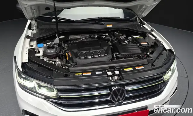 Volkswagen Tiguan 2023 2.0 автомат (гидро), миниатюра 6