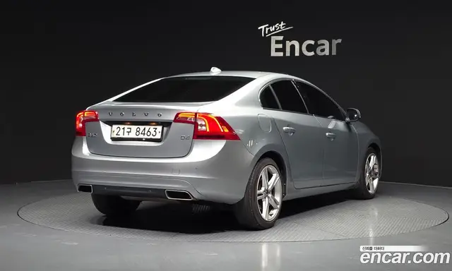 Volvo S60 2017 2.0 автомат (гидро), миниатюра 2