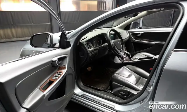 Volvo S60 2017 2.0 автомат (гидро), миниатюра 10