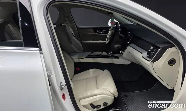 Volvo S60 2022 2.0 автомат (гидро), миниатюра 11