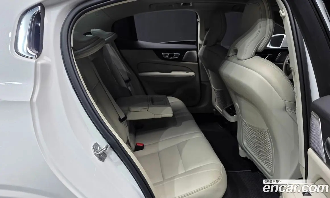 Volvo S60 2022 2.0 автомат (гидро), фото 12