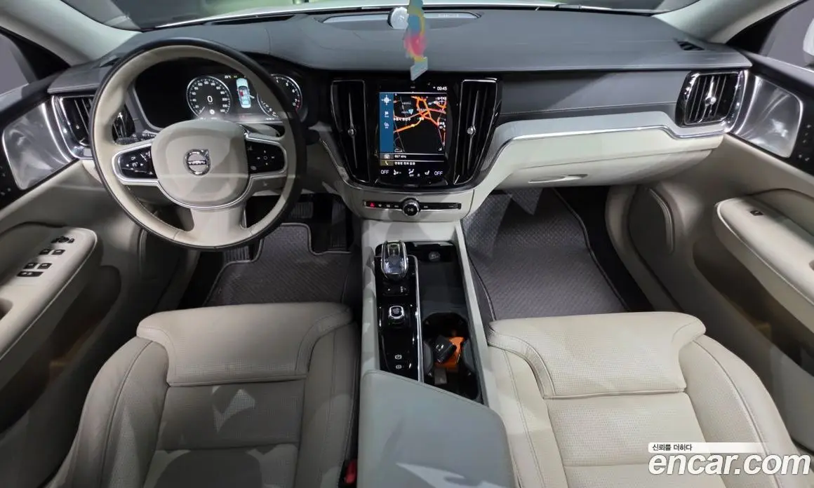 Volvo S60 2022 2.0 автомат (гидро), фото 7