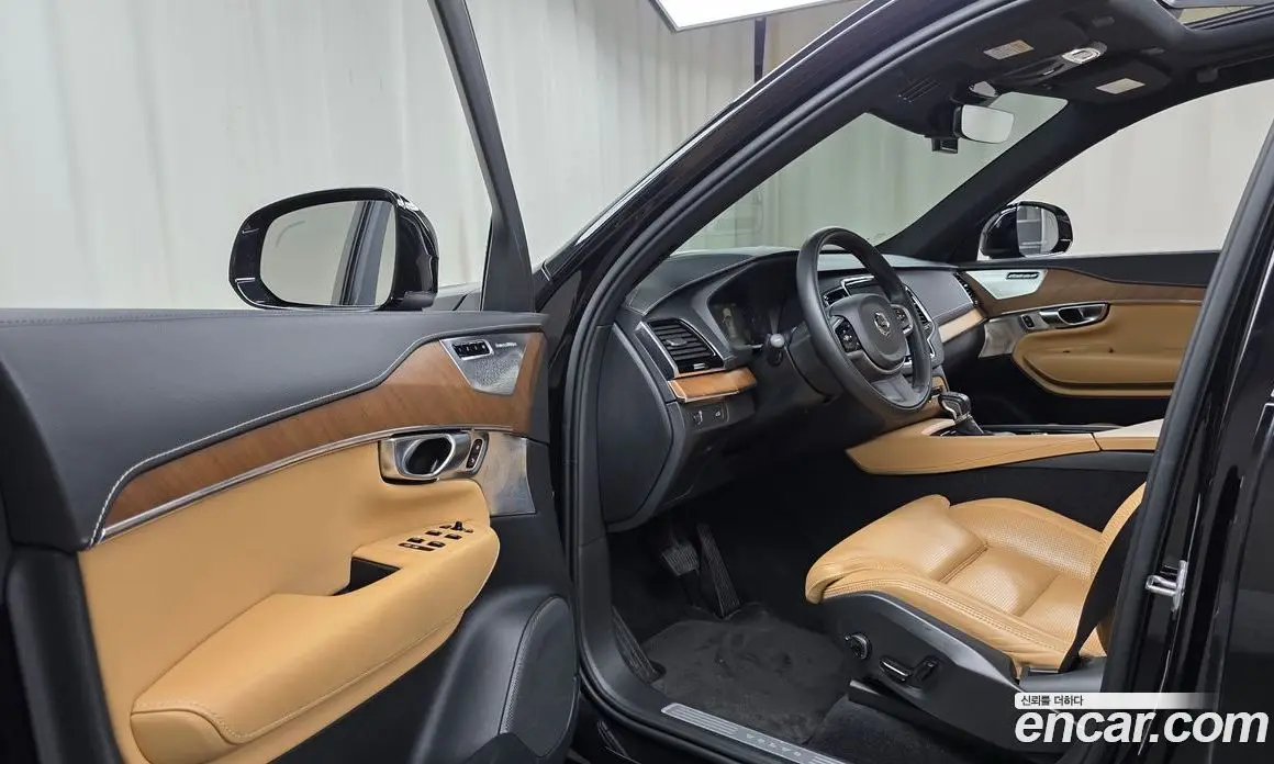 Volvo XC90 2019 2.0 автомат (гидро), фото 13