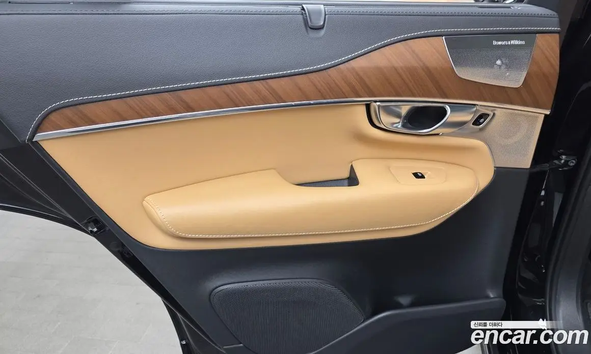 Volvo XC90 2019 2.0 автомат (гидро), фото 15