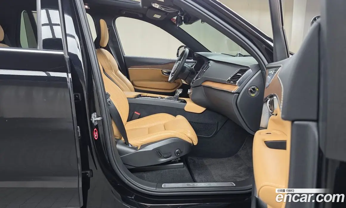 Volvo XC90 2019 2.0 автомат (гидро), фото 16