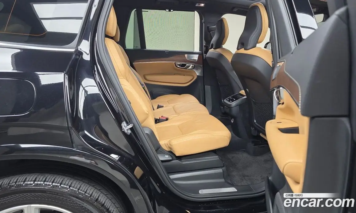 Volvo XC90 2019 2.0 автомат (гидро), фото 17