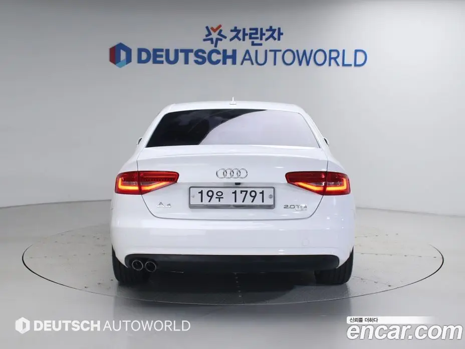 Audi A4 2013 2.0 автомат (гидро), фото 4