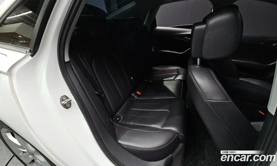Audi A6 2014 2.0 автомат (гидро), фото 13