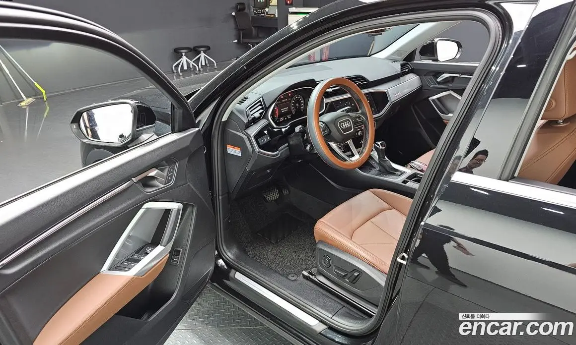 Audi Q3 2025 2.0 автомат (гидро), фото 12