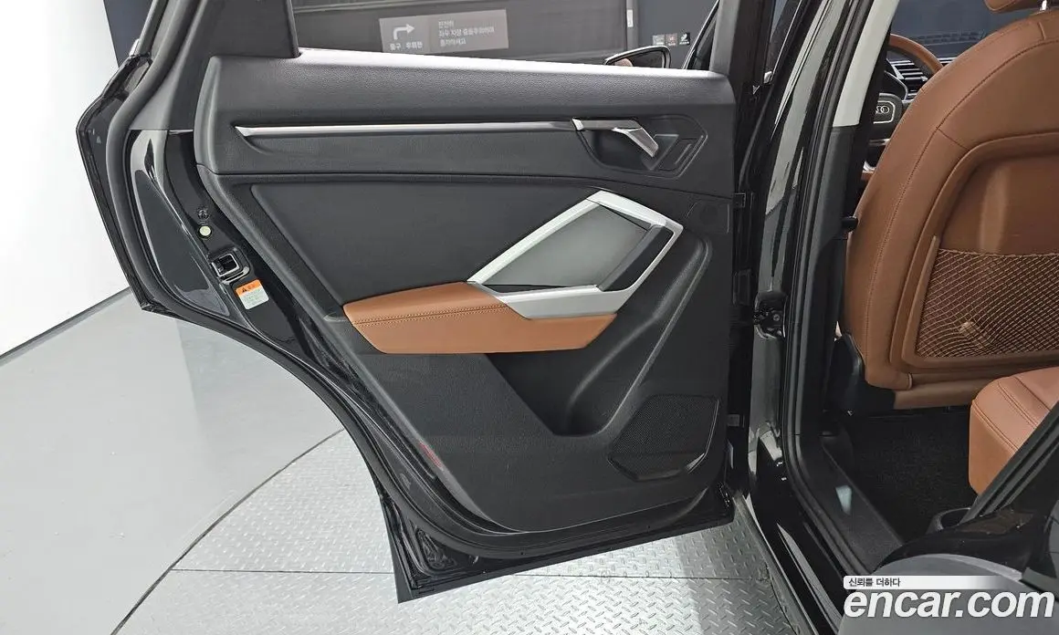 Audi Q3 2025 2.0 автомат (гидро), фото 14