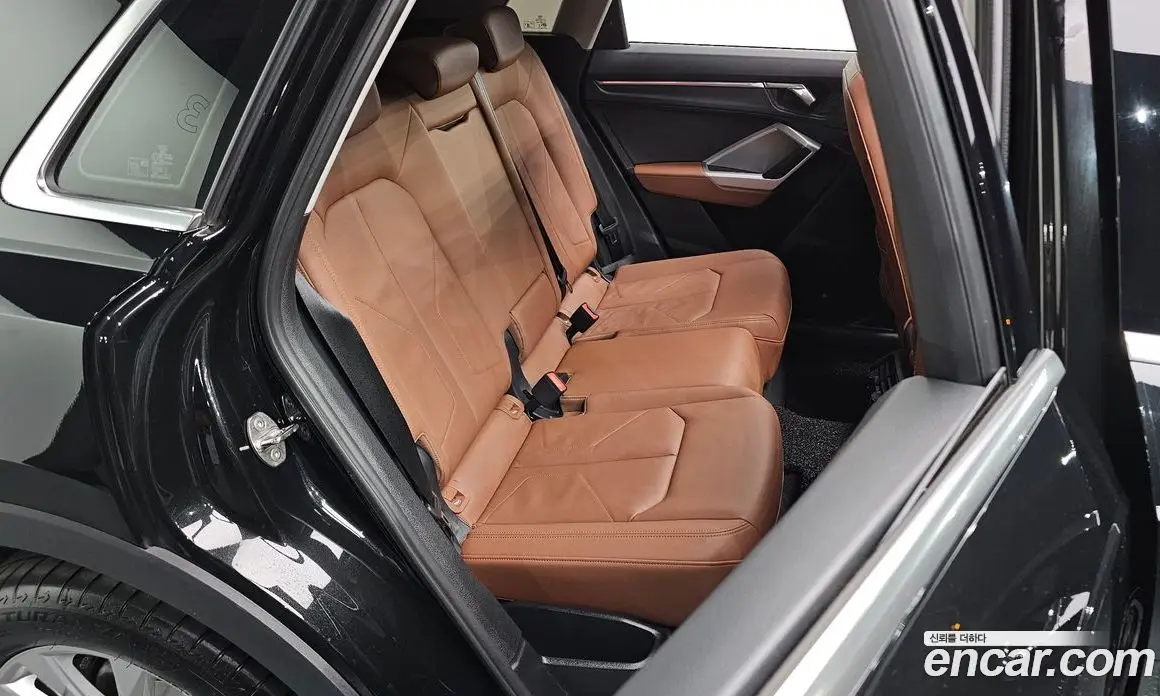 Audi Q3 2025 2.0 автомат (гидро), фото 16