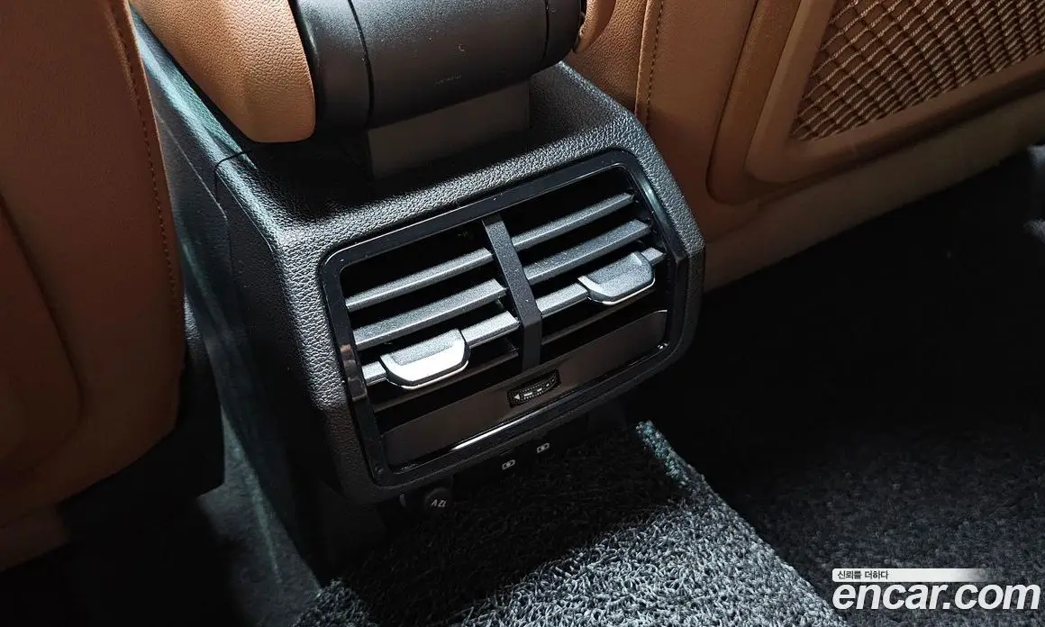 Audi Q3 2025 2.0 автомат (гидро), фото 32