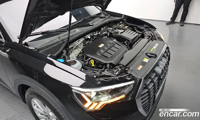 Audi Q3 2025 2.0 автомат (гидро), миниатюра 5