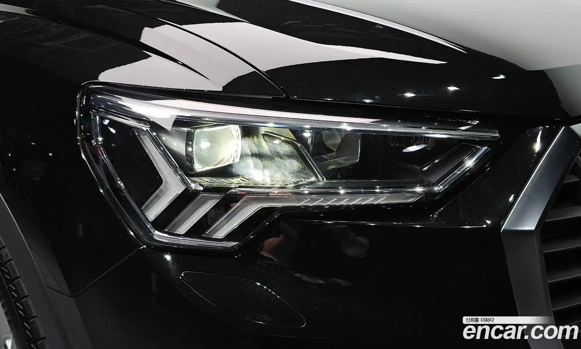 Audi Q3 2025 2.0 автомат (гидро), фото 7