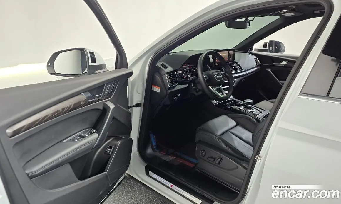 Audi Q5 2023 2.0 автомат (гидро), фото 12