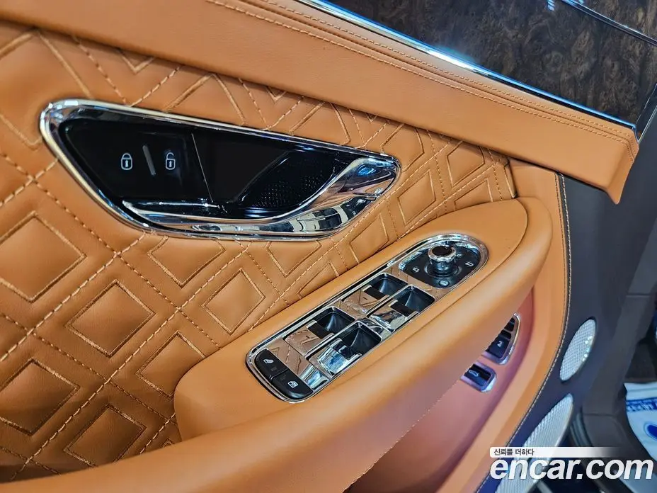 Bentley Continental 2023 4.0 автомат (гидро), фото 14