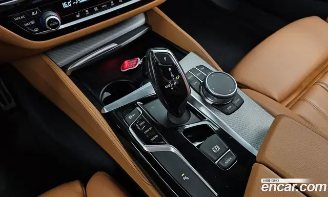 BMW 5 серия 2017 2.0 автомат (гидро), миниатюра 9