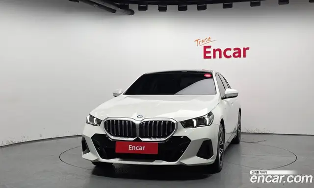 BMW 5 серия 2025 2.0 автомат (гидро), миниатюра 3