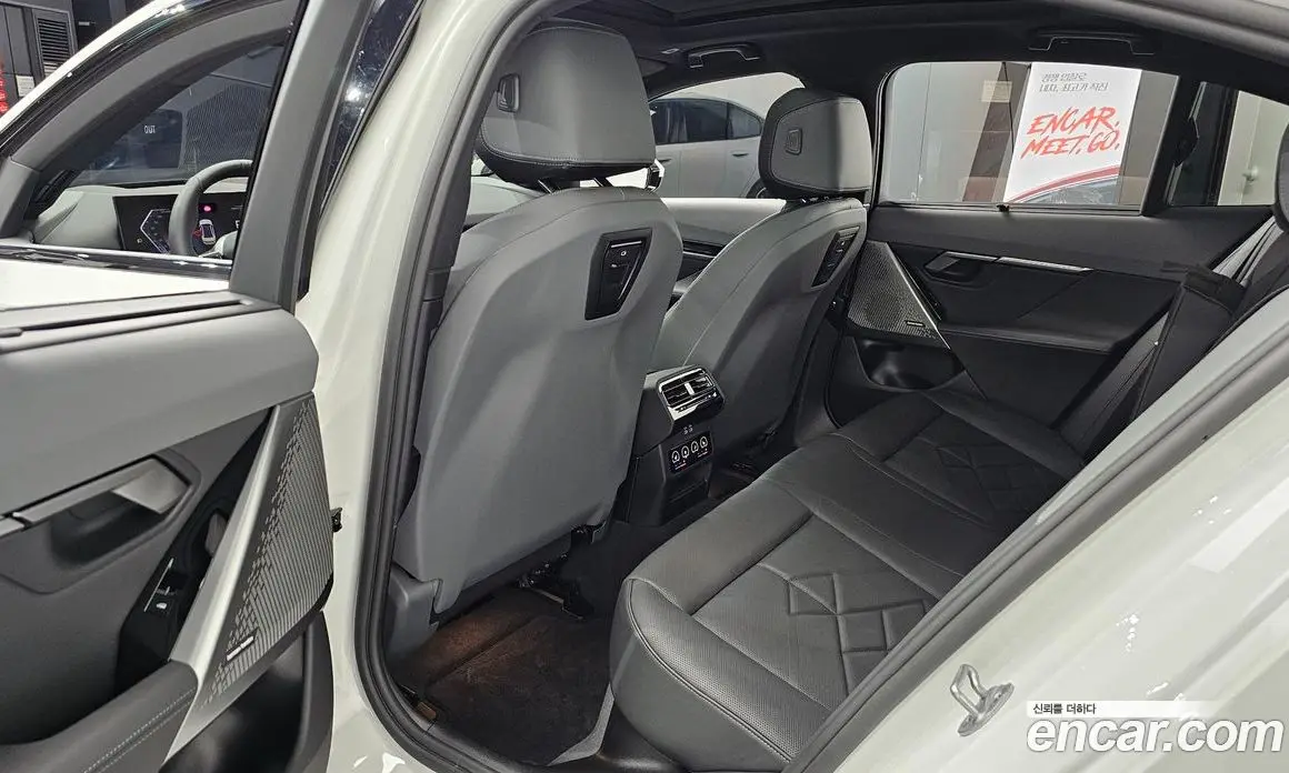 BMW 5 серия 2025 2.0 автомат (гидро), фото 16