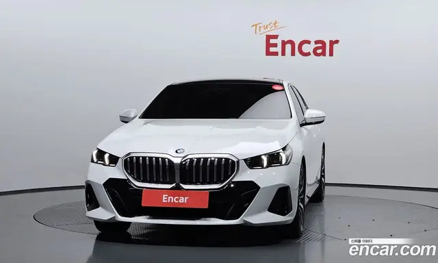 BMW 5 серия 2025 2.0 автомат (гидро), миниатюра 3