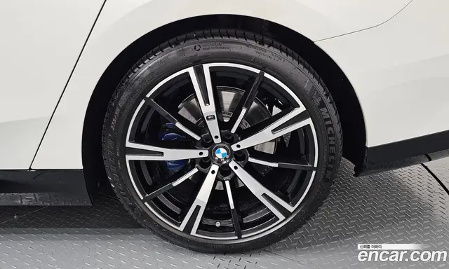 BMW 5 серия 2025 2.0 автомат (гидро), миниатюра 7