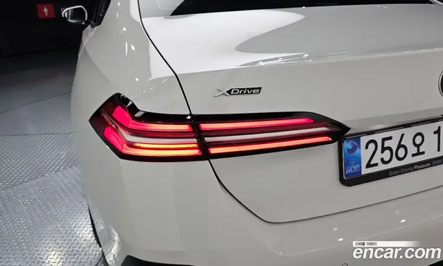 BMW 5 серия 2025 2.0 автомат (гидро), миниатюра 9